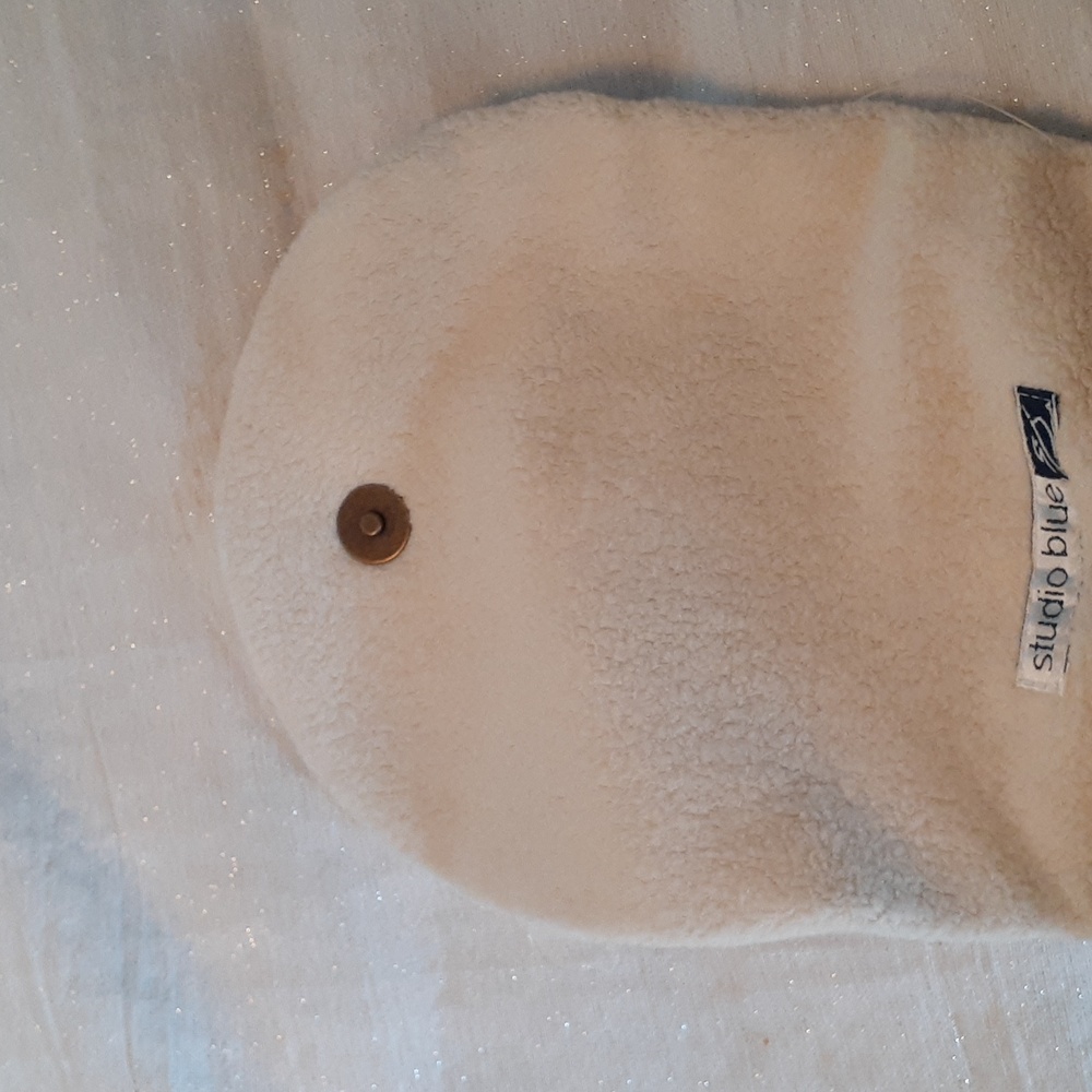 Studio Blue Plush Life light sand color large bucket bag backpack NWT - Picture 10 of 15